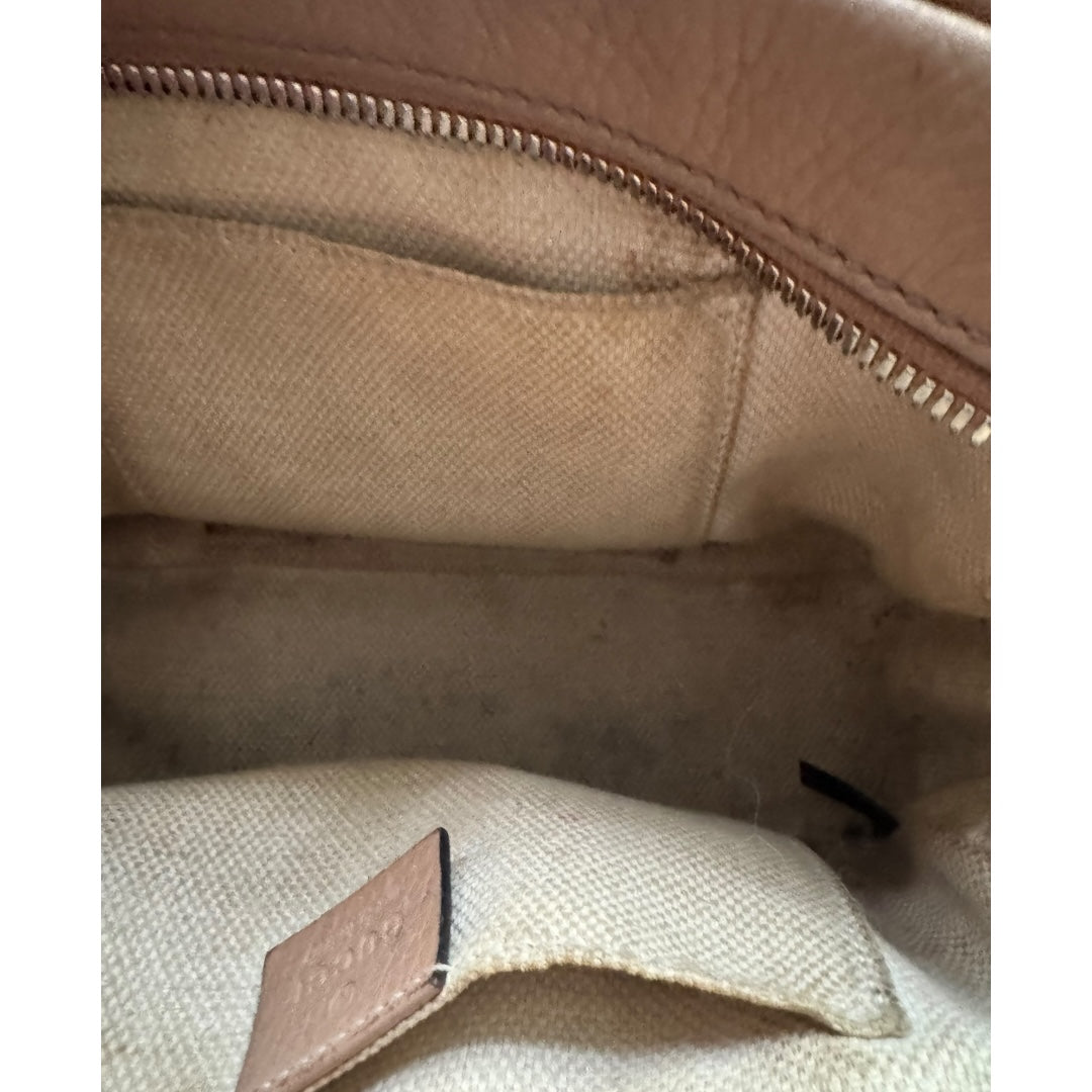 Authentic Gucci soho camera crossbody