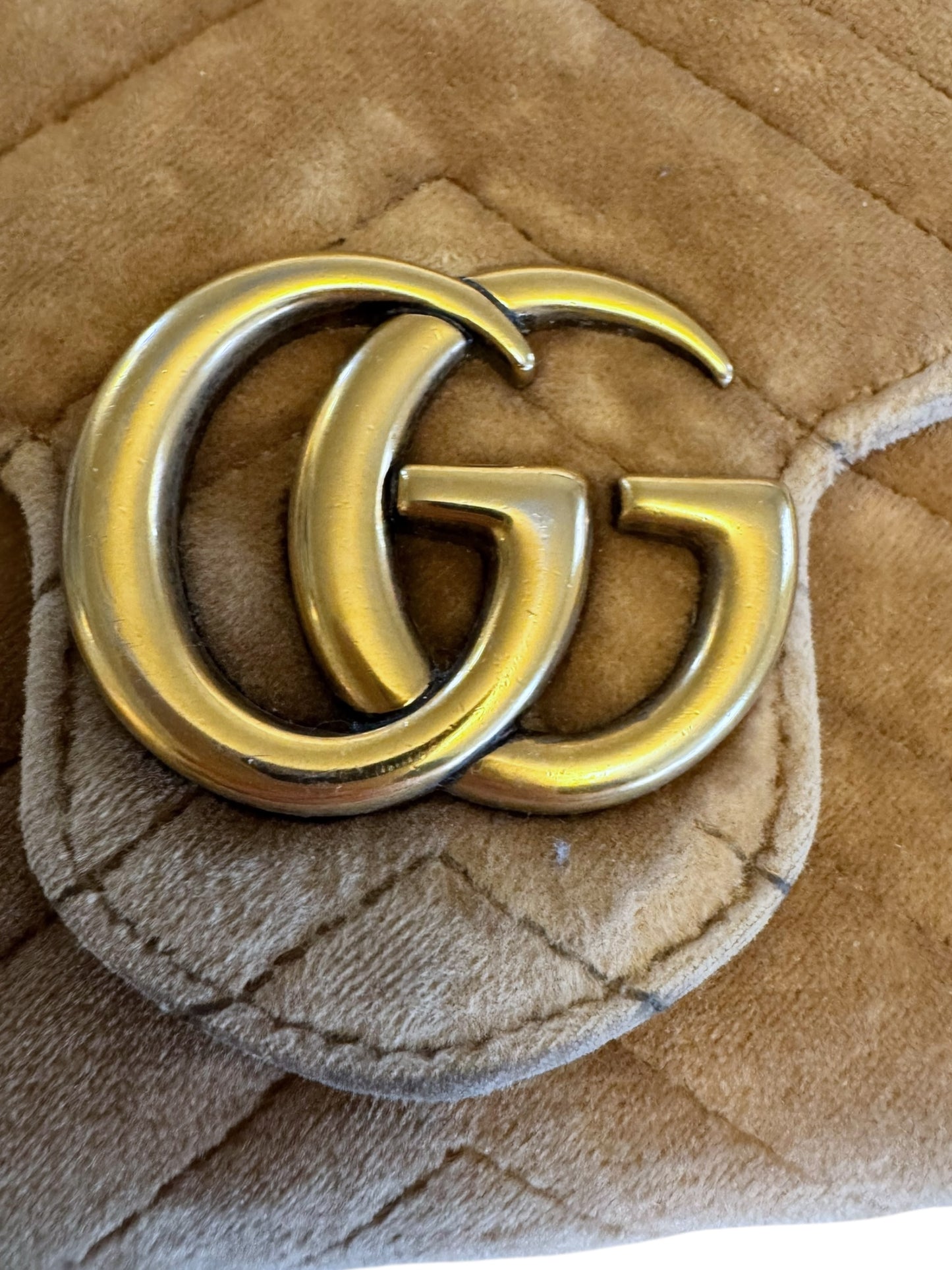 Gucci
Double G Marmont