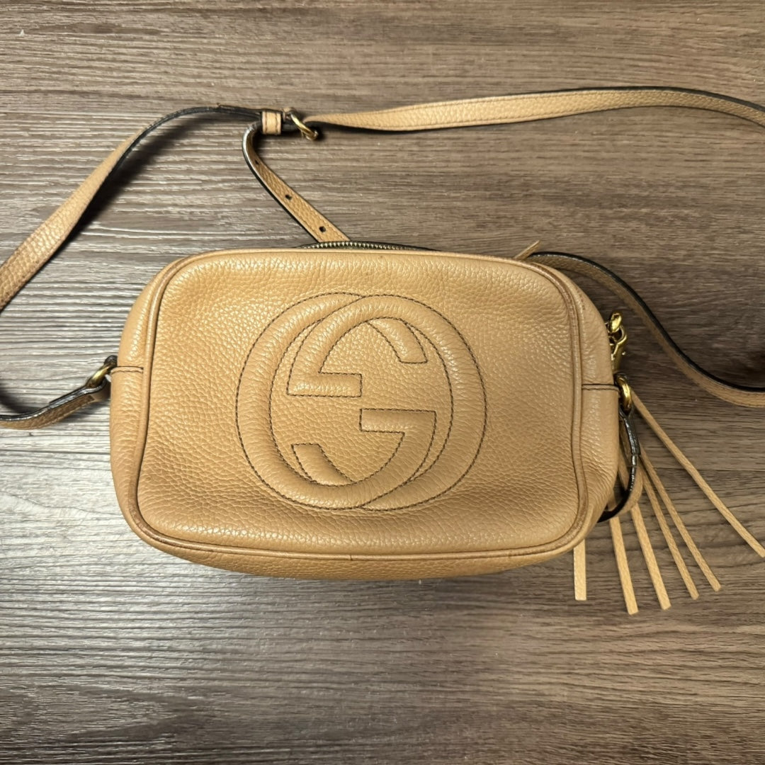 Authentic Gucci soho camera crossbody