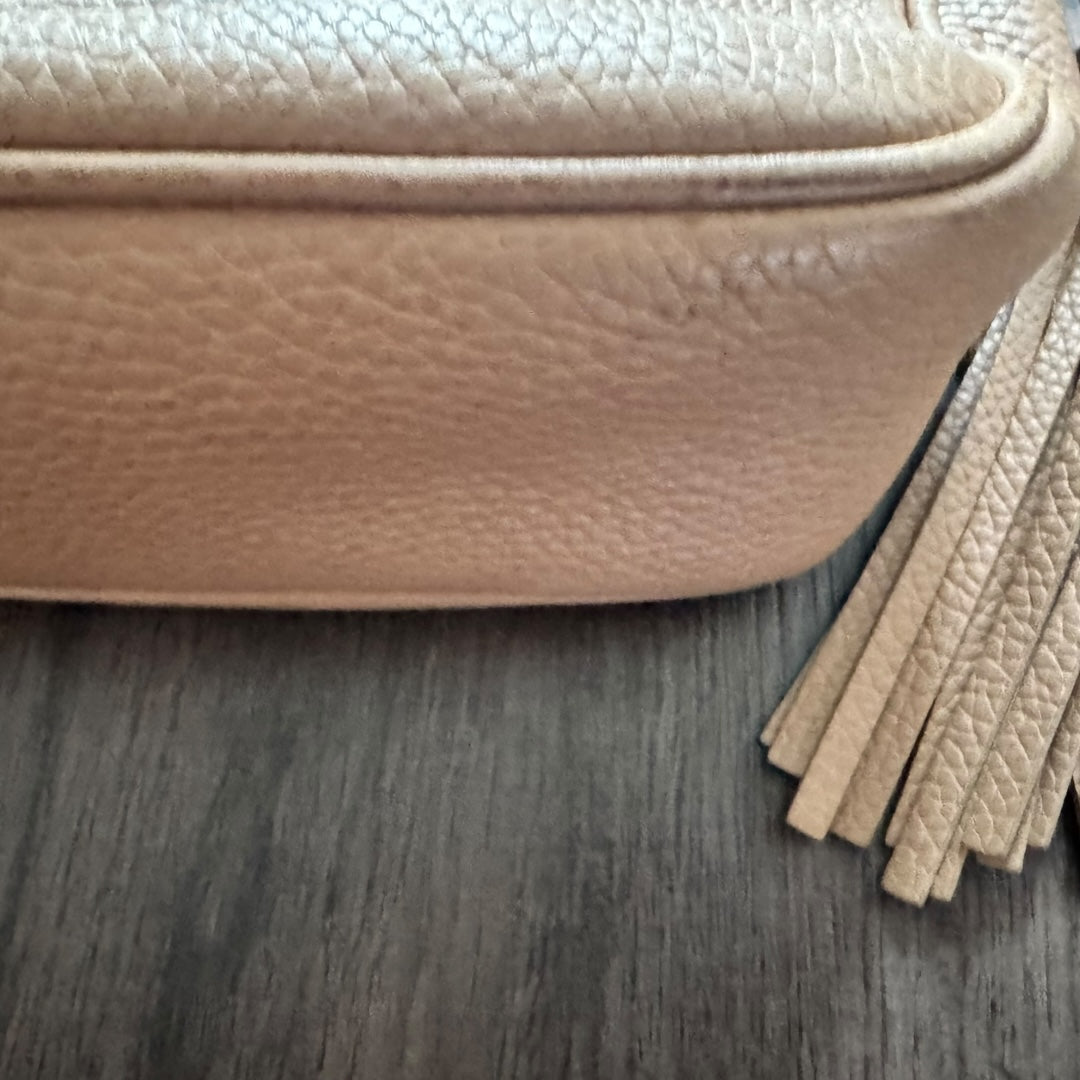 Authentic Gucci soho camera crossbody