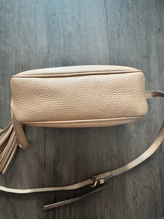 Authentic Gucci soho camera crossbody