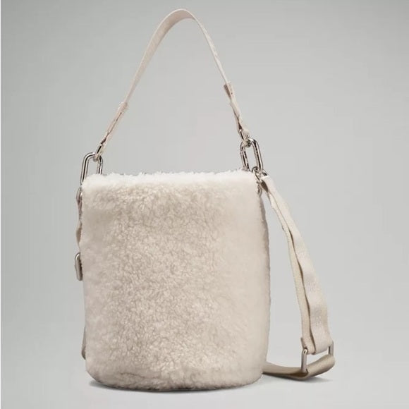 New Crossbody Fleece Bucket Bag