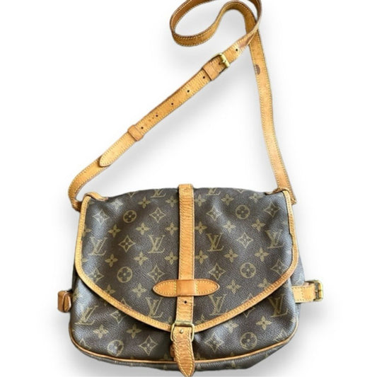 Authentic Louis Vuitton vintage saumur
