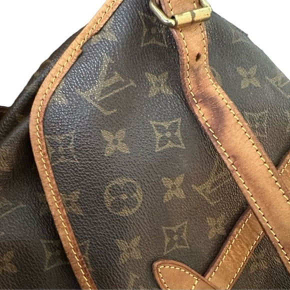 Authentic Louis Vuitton vintage saumur