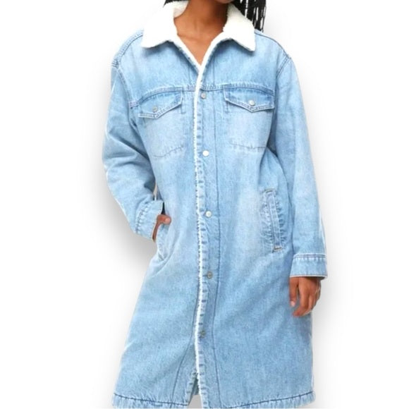Hard to find aritzia The '90s Ali Sherpa Coat