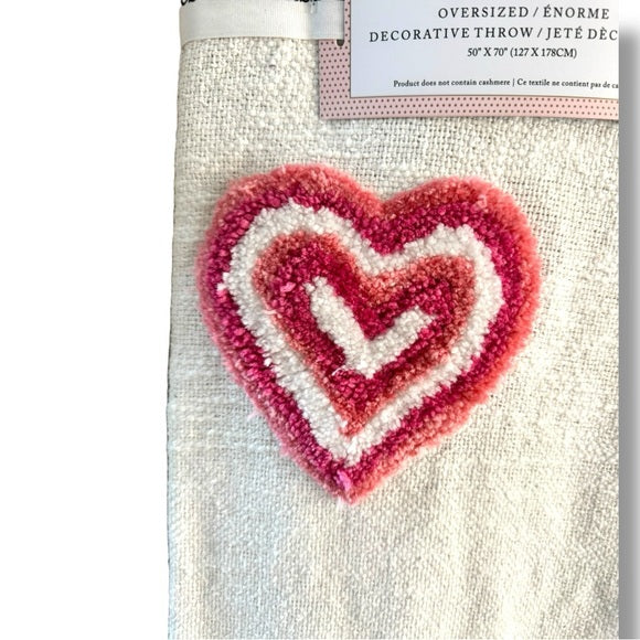 NWT Cupcakes & Cashmere Tufted Groovy Hearts, Valentines Day, Throw Blanket