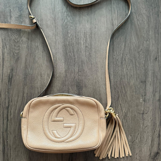 Authentic Gucci soho camera crossbody